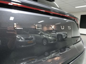 Lexus LBX