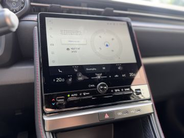 Lexus LBX