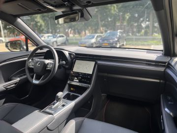 Lexus LBX
