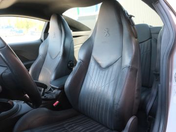 Peugeot RCZ
