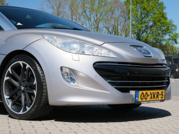 Peugeot RCZ