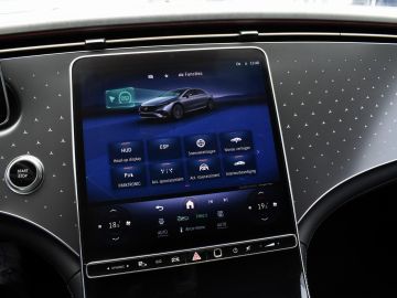 Mercedes-Benz EQS