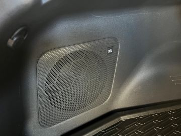 Toyota C-HR+