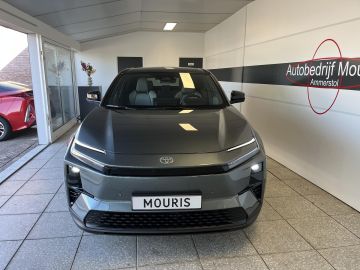 Toyota C-HR+