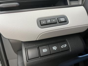 Toyota C-HR+