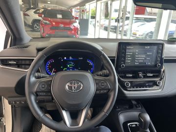 Toyota Corolla Touring Sports