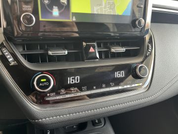 Toyota Corolla Touring Sports