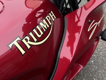 Triumph Tour Sprint 900