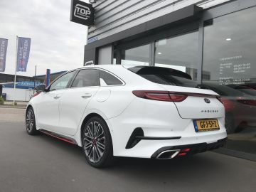 Kia ProCeed