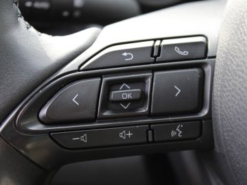 Mazda 2 Hybrid