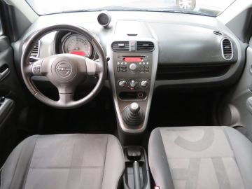 Opel Agila