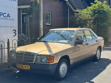 Mercedes-Benz 190