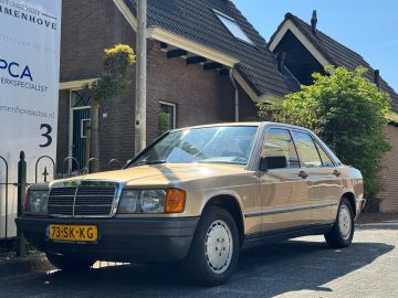 Mercedes-Benz 190