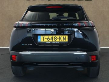 Peugeot E-2008