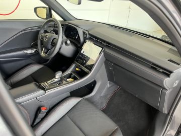 Lexus LBX