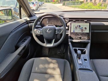 Lexus LBX