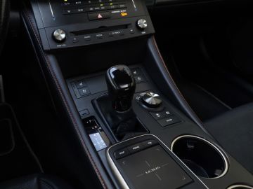 Lexus RC