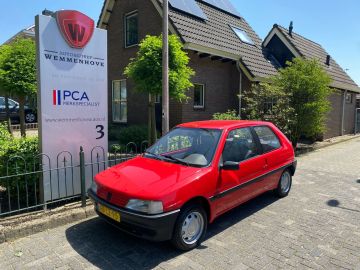 Peugeot 106