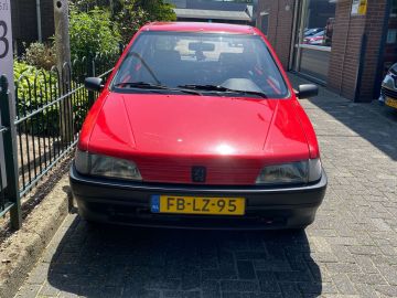 Peugeot 106