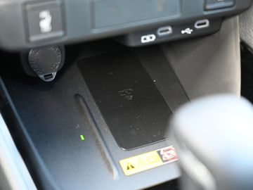 Mazda 2 Hybrid