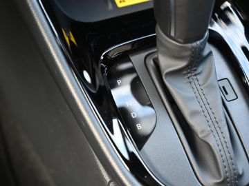 Mazda 2 Hybrid
