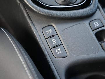 Mazda 2 Hybrid