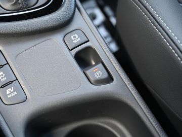 Mazda 2 Hybrid