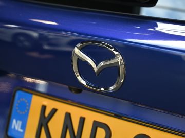 Mazda 2 Hybrid