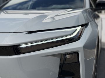 Toyota C-HR+
