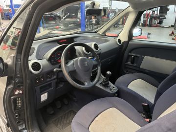 Peugeot 1007
