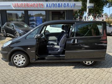 Peugeot 1007
