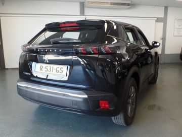 Peugeot E-2008