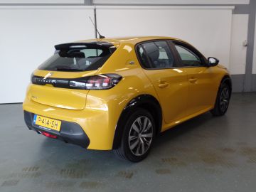 Peugeot E-208