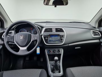 Suzuki S-Cross