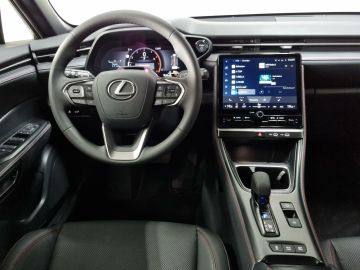 Lexus LBX