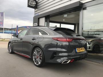 Kia ProCeed