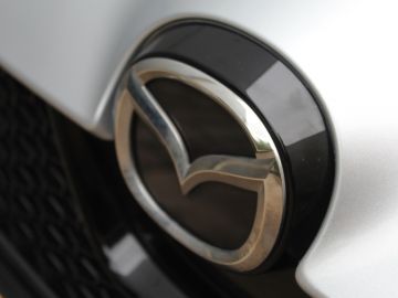Mazda 2 Hybrid