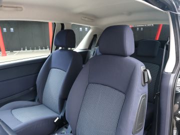 Peugeot 1007