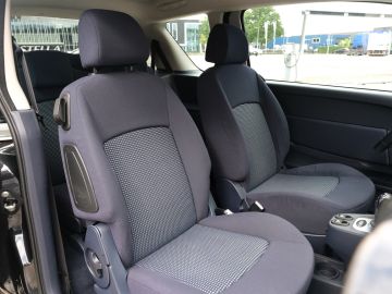 Peugeot 1007