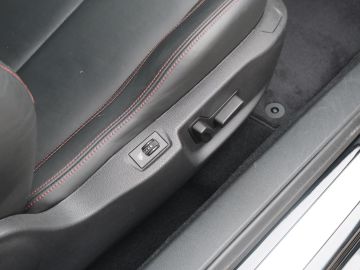 Peugeot RCZ