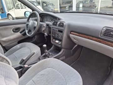 Peugeot 406