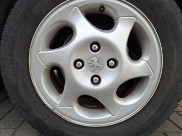 Peugeot 406