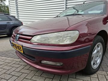 Peugeot 406