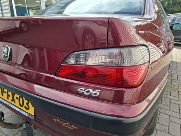 Peugeot 406