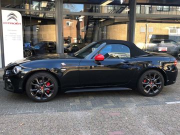 Abarth 124 Spider