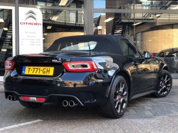Abarth 124 Spider