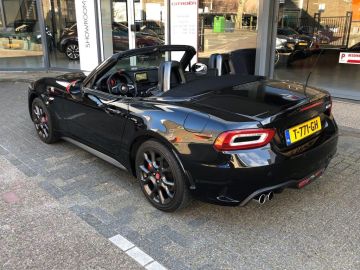 Abarth 124 Spider