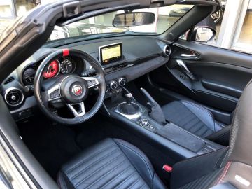 Abarth 124 Spider