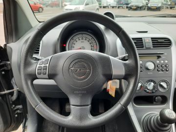 Opel Agila