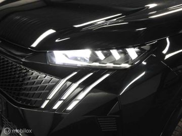 Peugeot E-3008